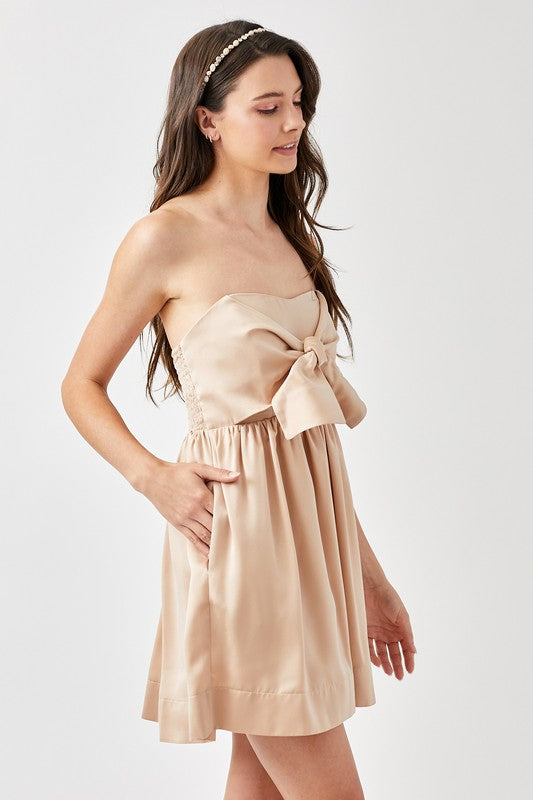TIE FRONT STRAPLESS DRESS