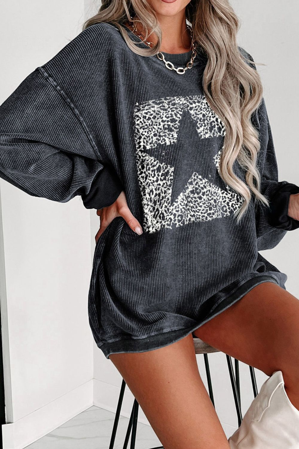 CORDED STAR SWEATSHIRT
