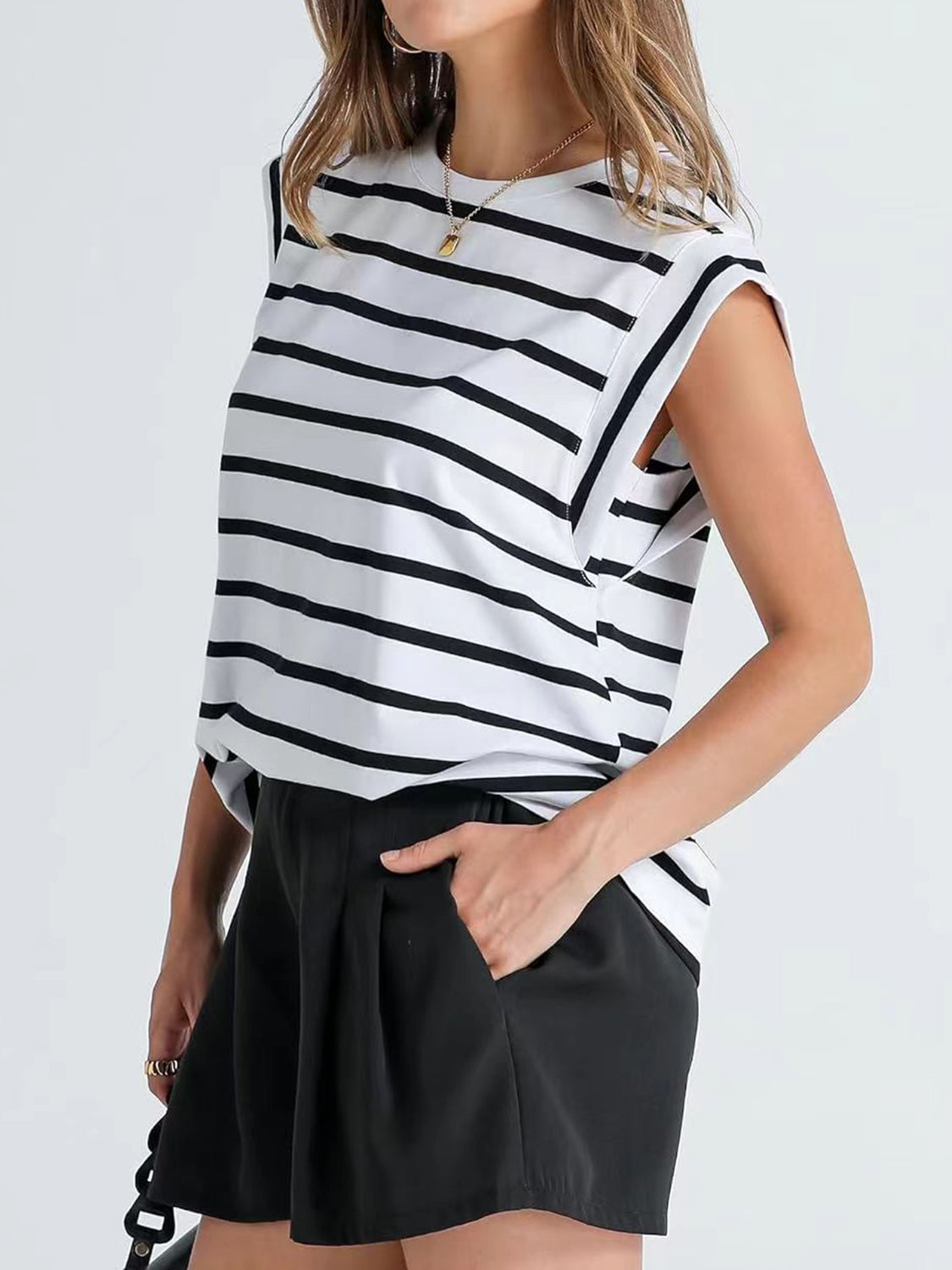 PERFECT STRIPED TEE