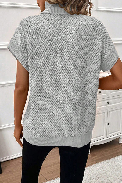 TURTLENECK SHORT SLEEVE SWEATER