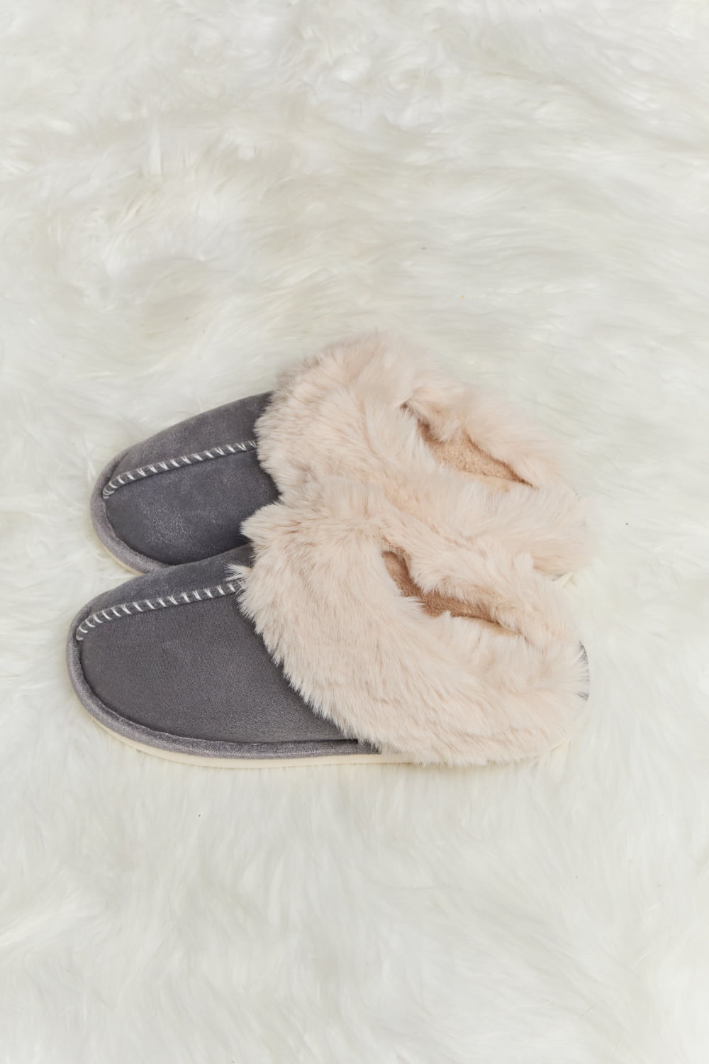 MELODY FLUFFY SLIPPERS