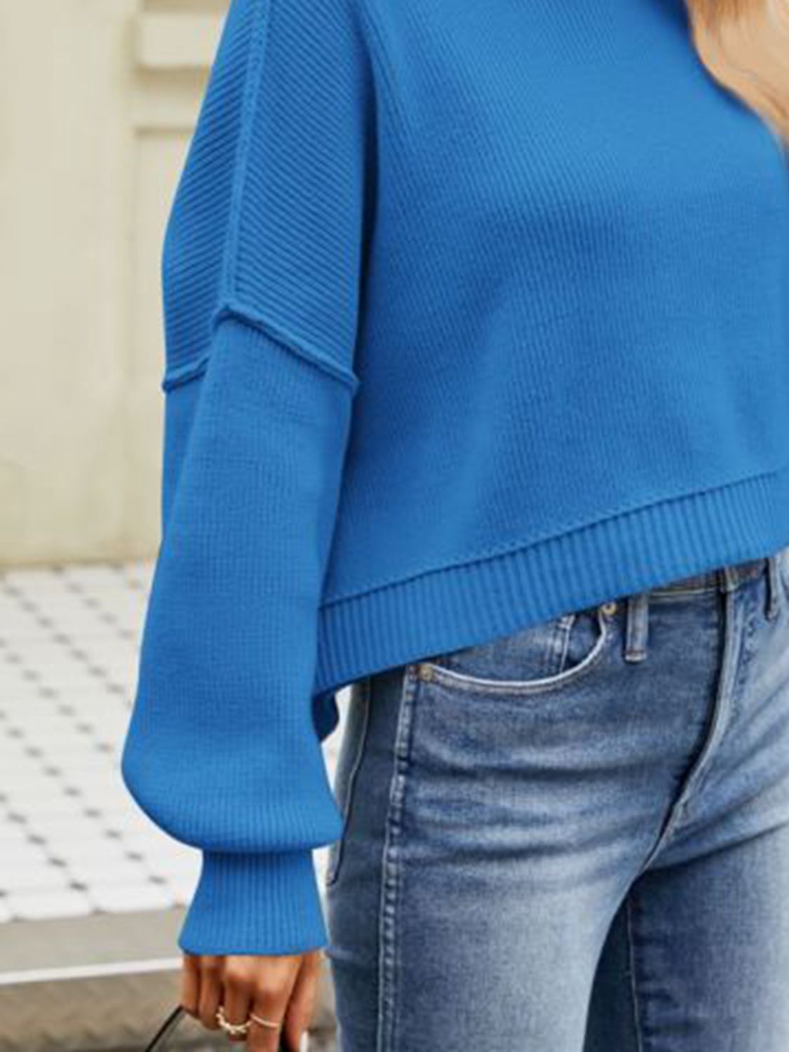 DROP SHOULDER SWEATER