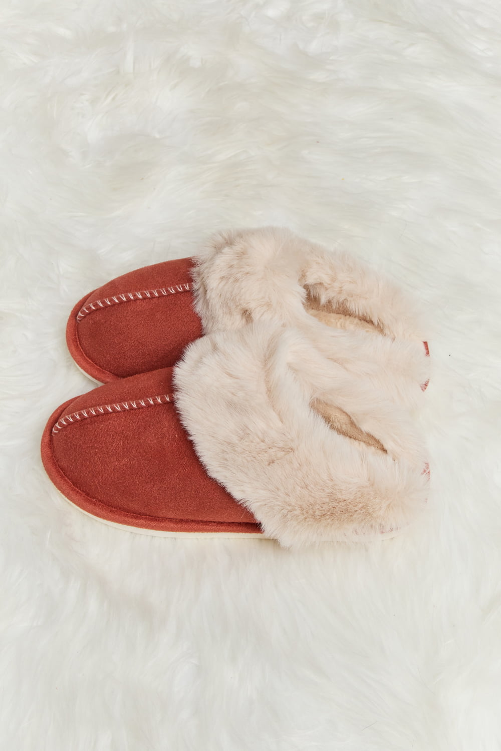 MELODY FLUFFY SLIPPERS